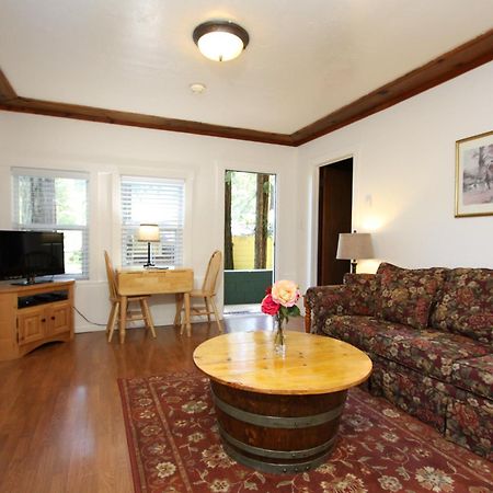 Fern Grove Cottages Guerneville Exterior foto